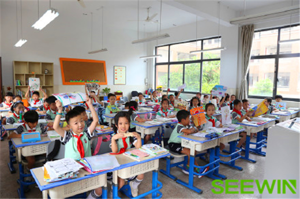 學校家具